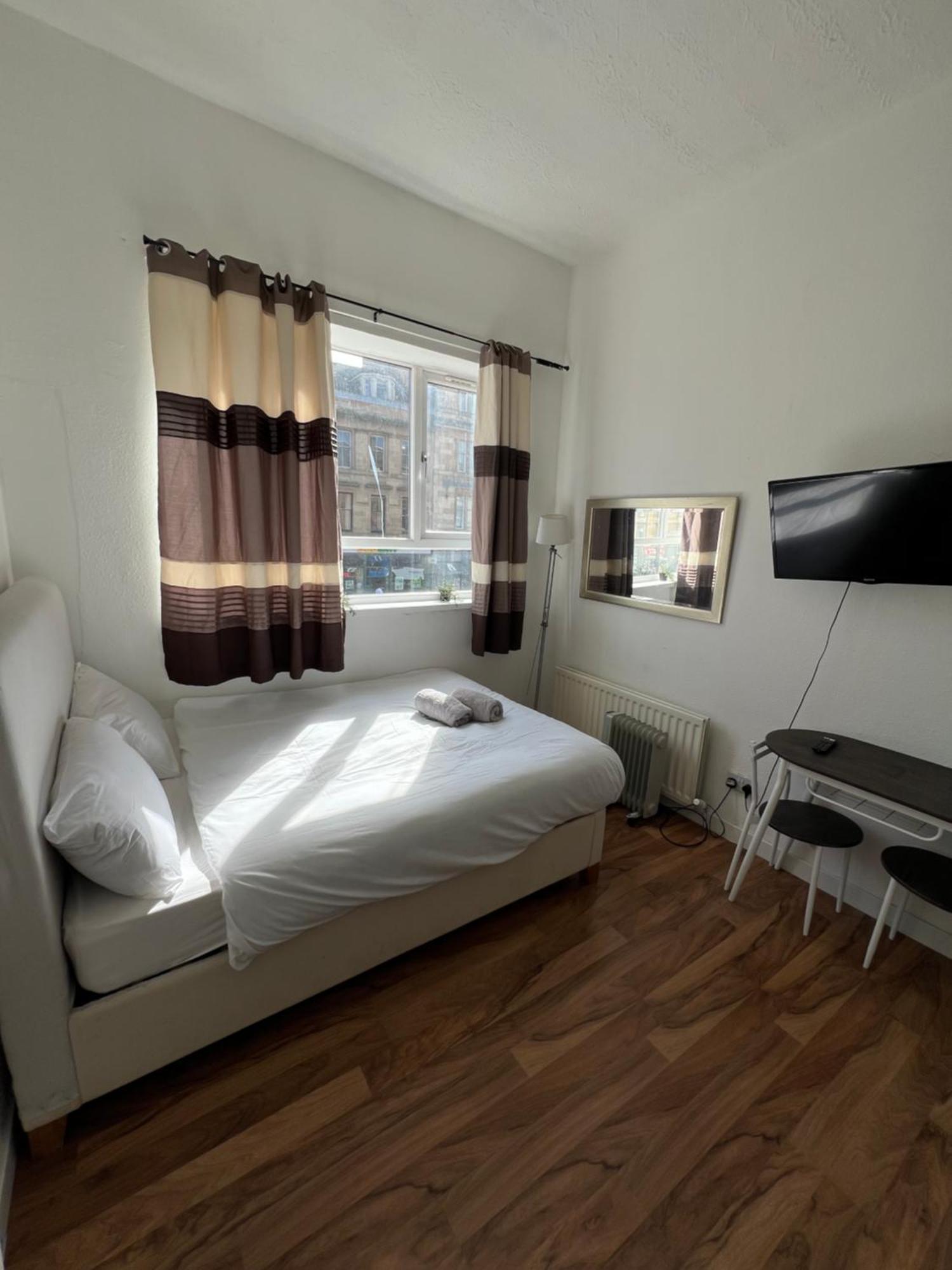 Great Western Road Studio With En Suite Глазго Экстерьер фото